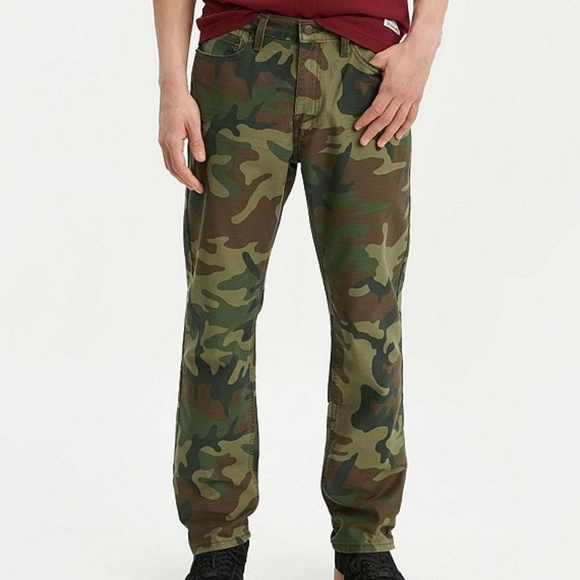 Levi's Other - LEVIS 541 ATHLETIC FIT TAPERED CAMO PANTS 33x30